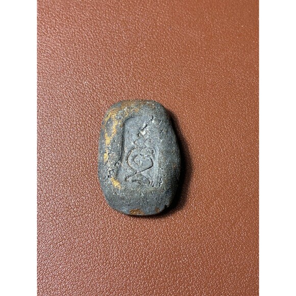 Authentic Thai Amulet Buddha Talisman Black Stone with Gold - Picture 2 of 3